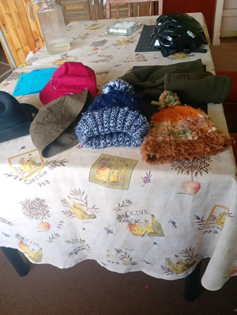 Lote de gorros variados