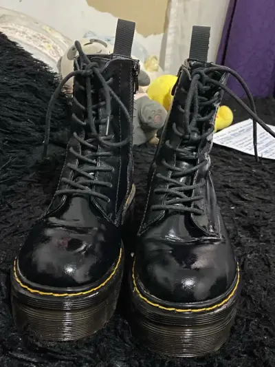 Botas negras de plataforma - miniatura 2