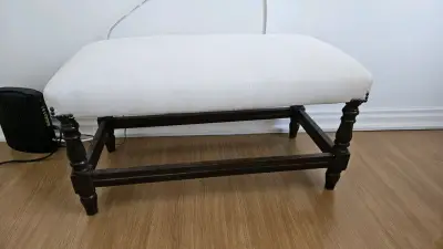 Banco tapizado blanco vintage - miniatura 1