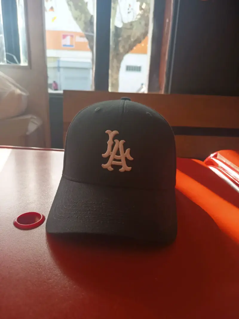 Gorro los angeles - 1