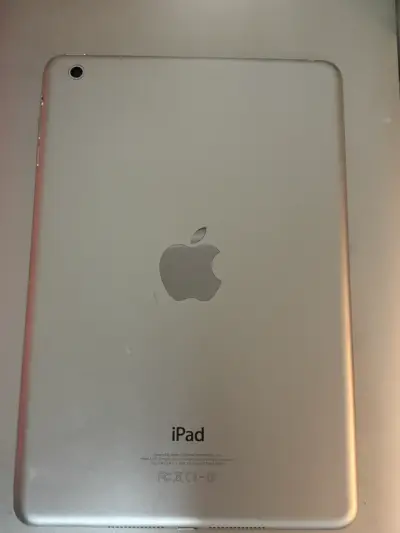 iPad plateado - miniatura 1