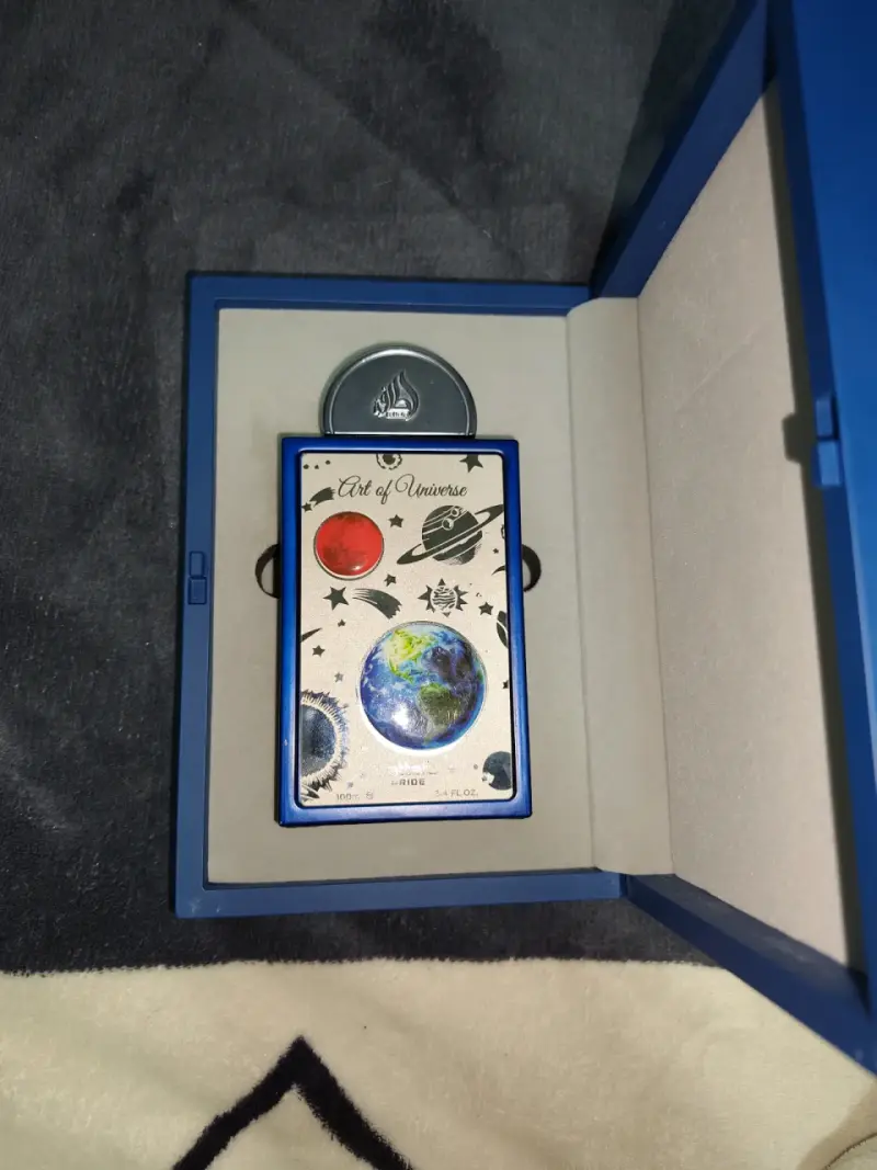 Perfume Art of Universe en caja - 1