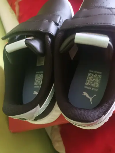Zapatillas Puma negras infantiles - miniatura 3
