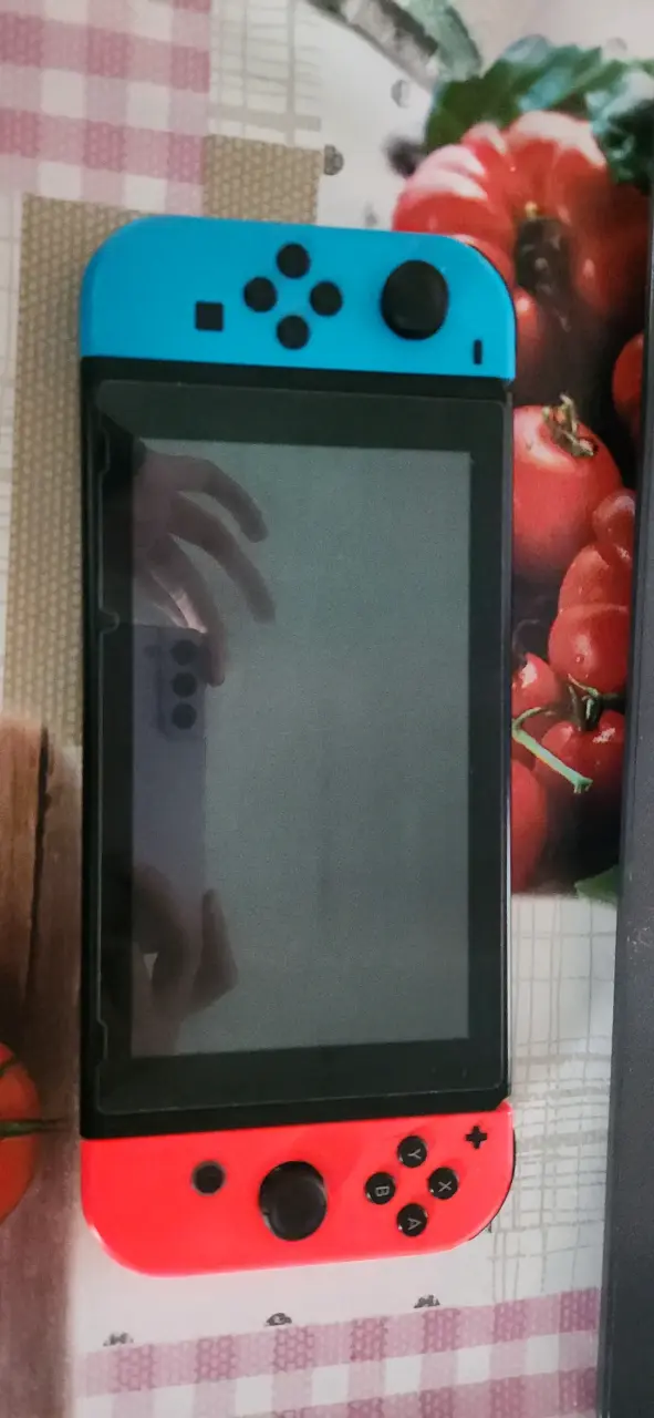 Nintendo Switch - 1