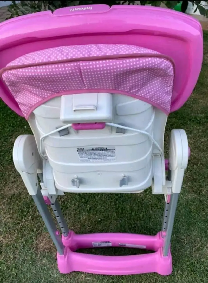 Silla de comer rosada para bebés - 4