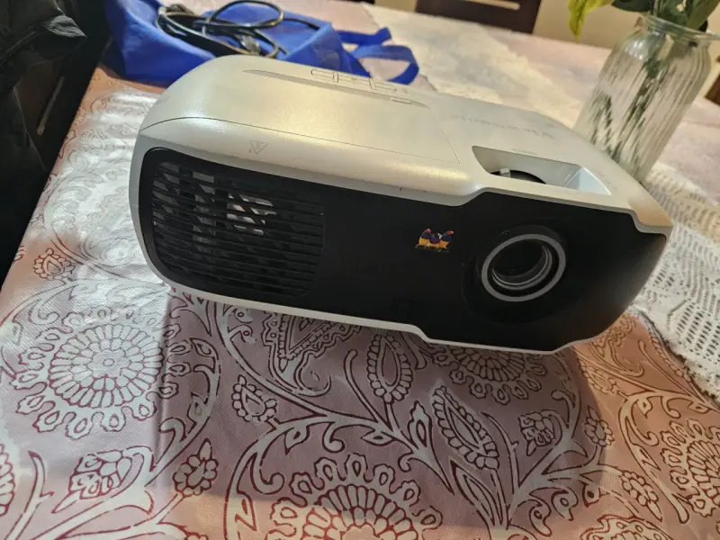 Proyector multimedia blanco - 4