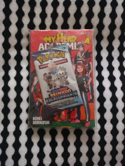 Pack My Hero Academia tomo 4 y cartas Pokémon - miniatura 1