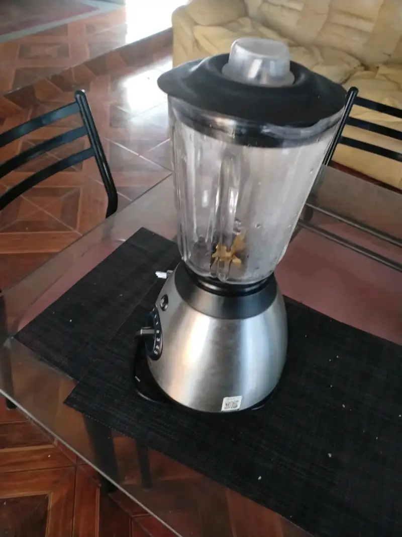 Licuadora Thomas con vaso de vidrio - 4