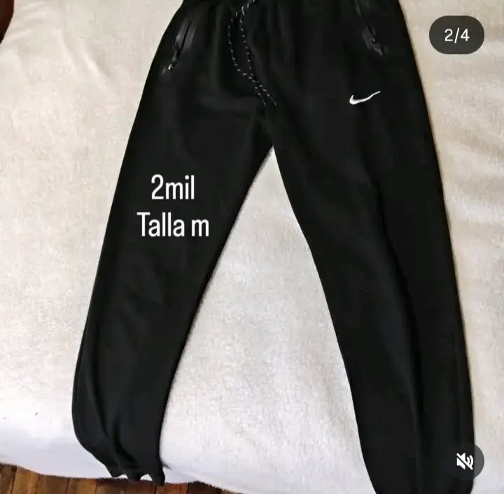 Pantalón deportivo negro