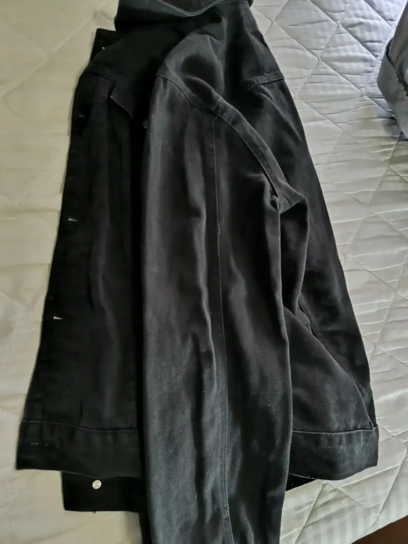 Chaqueta negra de mezclilla - 3