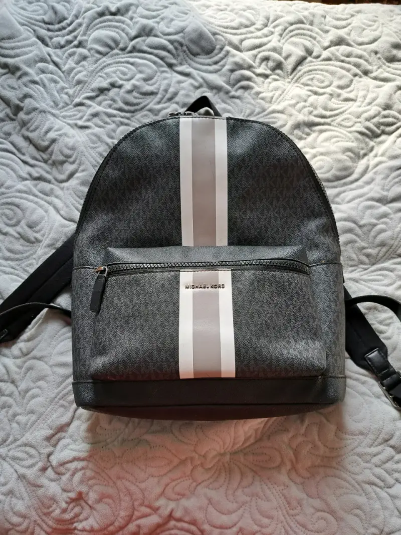 Mochila gris Michael Kors