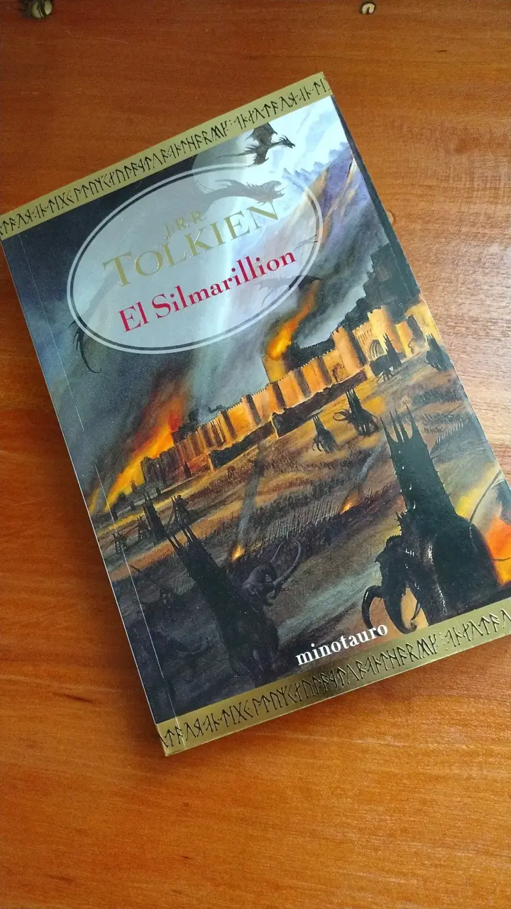 Libro 'El Silmarillion' de Tolkien - 1
