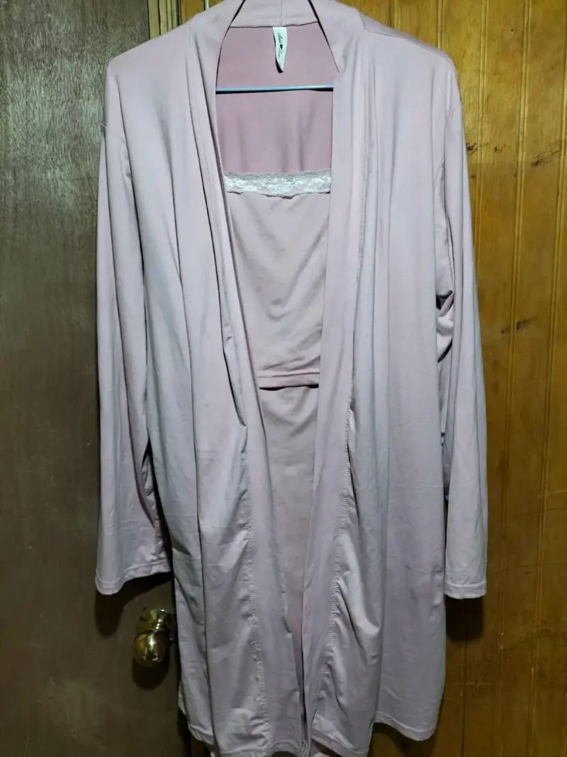 Bata rosada con encaje(pijama maternal) - 1