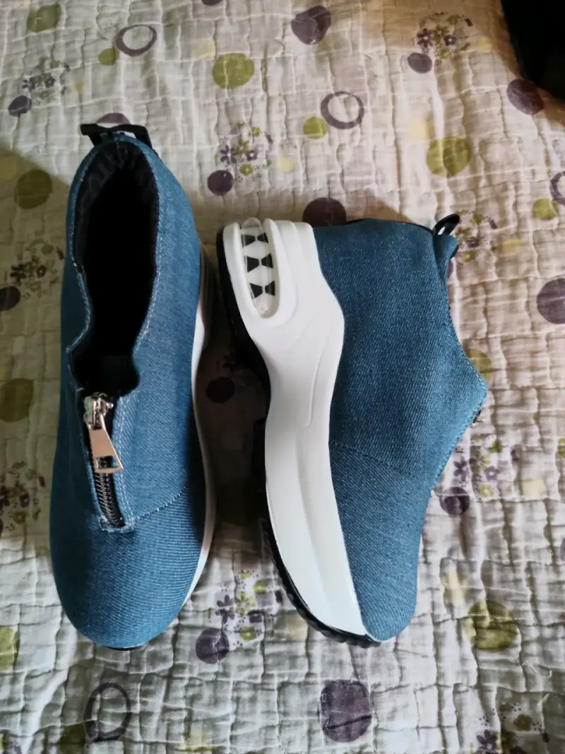 Zapatillas deportivas azul jean