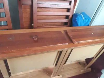 Cuna cuja madera rauli con detalles de pintura - miniatura 1