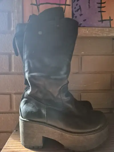 Botas altas marrones de cuero - miniatura 6