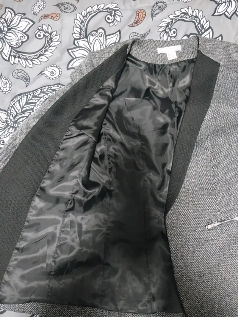 Blazer gris con detalle negro - 4