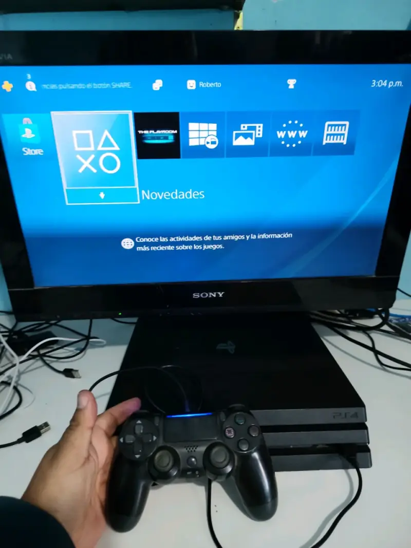 Consola PlayStation 4 pro 1 tb con control - 2