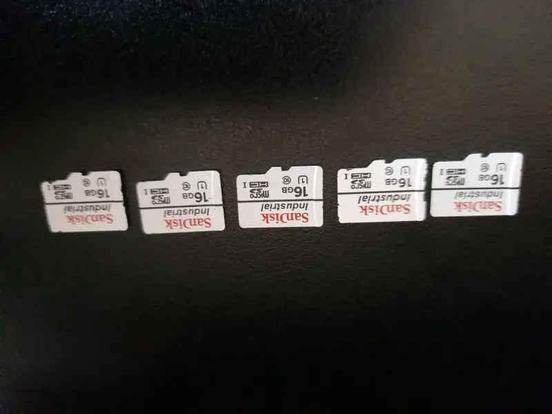 Tarjetas microSD SanDisk 16GB y micro sd de 1gb - 1