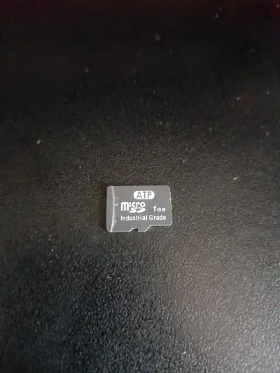 Tarjetas microSD SanDisk 16GB y micro sd de 1gb - miniatura 2