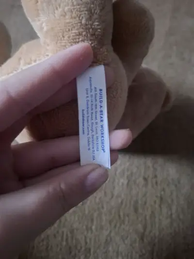 Peluche oso con lazo rojo de hello kitty - miniatura 3