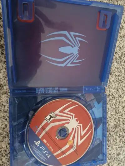 Juego PS4 Spider-Man - miniatura 3