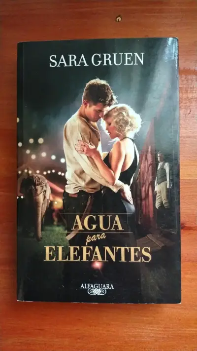 Libro 'Agua para elefantes' - miniatura 1