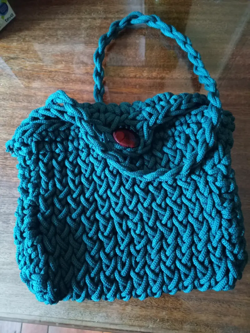 Cartera tejida color turquesa - 2