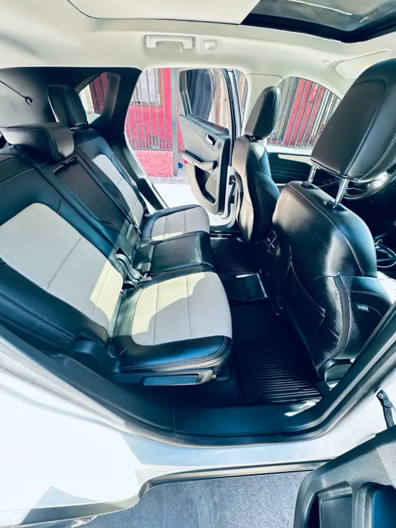 Ford Escape Hybrid Titanium 2.5 AWD - 4