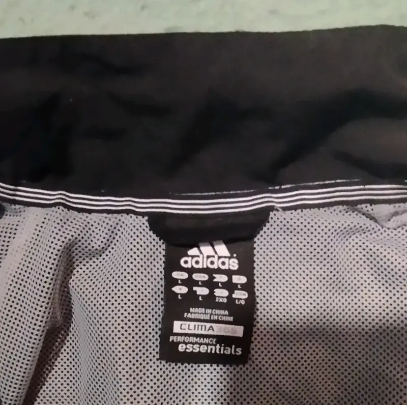 Chaqueta negra deportiva Adidas - 3