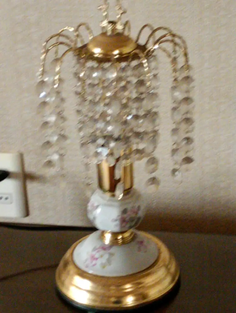 Lámpara de mesa vintage con cristales