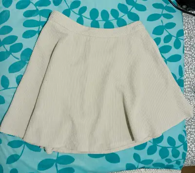 Falda beige acanalada - miniatura 1