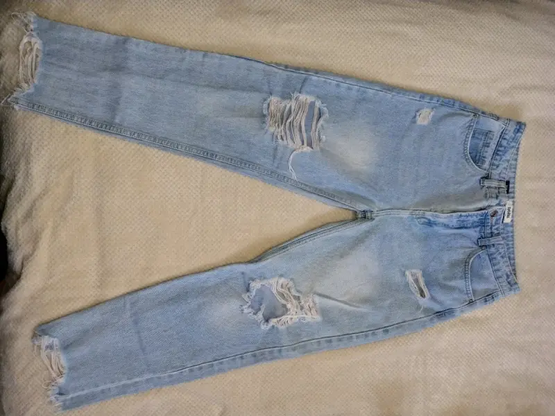 Jeans celestes rotos - 1