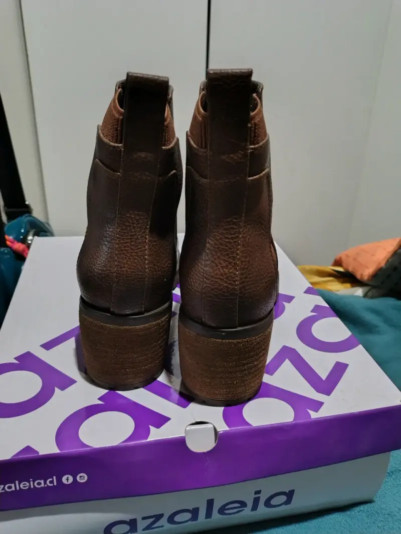 Botines marrones con tacón - 3