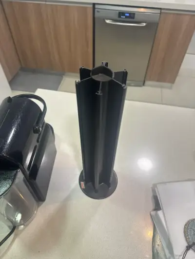 Máquina de café Nespresso negra - miniatura 3
