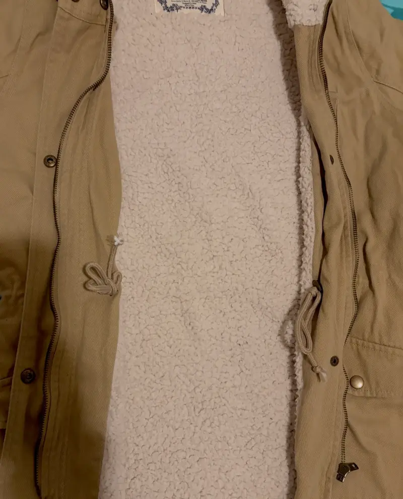 Parka beige con capucha - 5