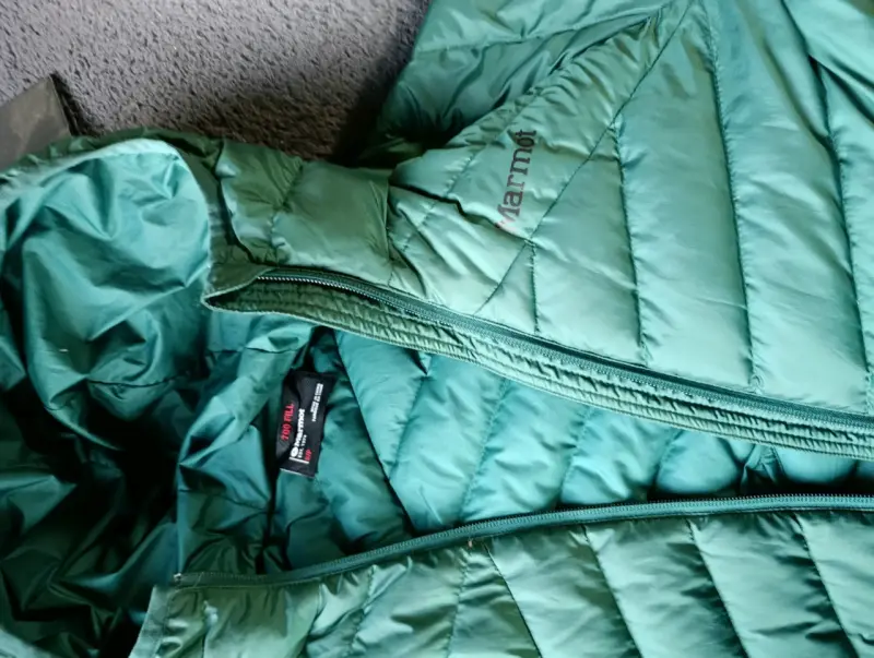 Chaqueta verde acolchada con capucha - 3