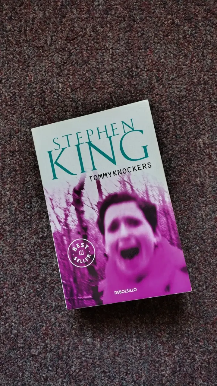 Libro 'Tommyknockers' de Stephen King - 1