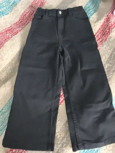 Pantalones negros talla 6 con detalles - miniatura 1