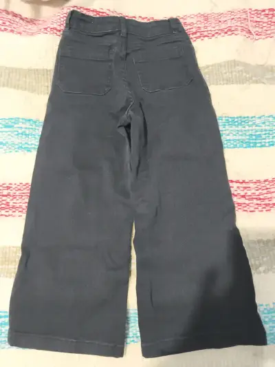 Pantalones negros talla 6 con detalles - miniatura 4