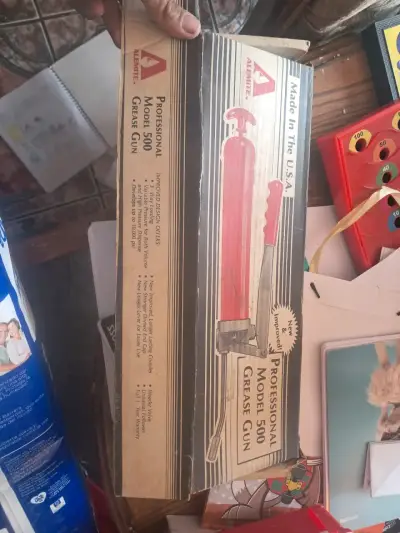 Bomba de engrase manual roja - miniatura 3