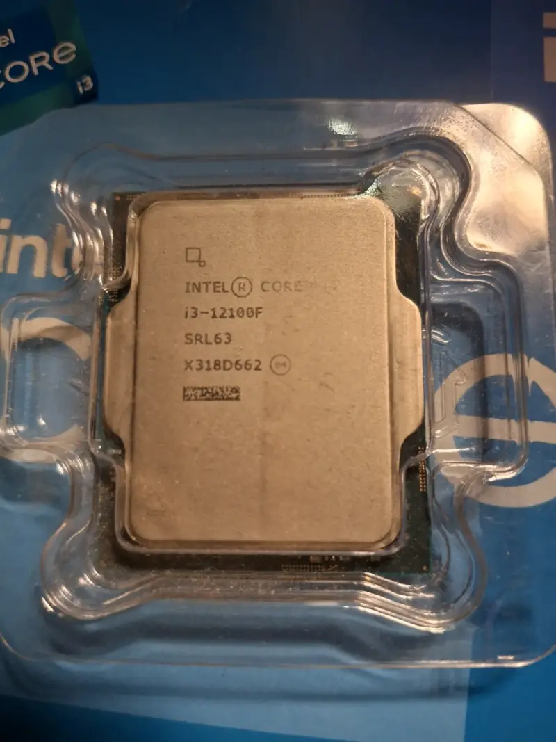 Procesador Intel Core i3 12th Gen - 5