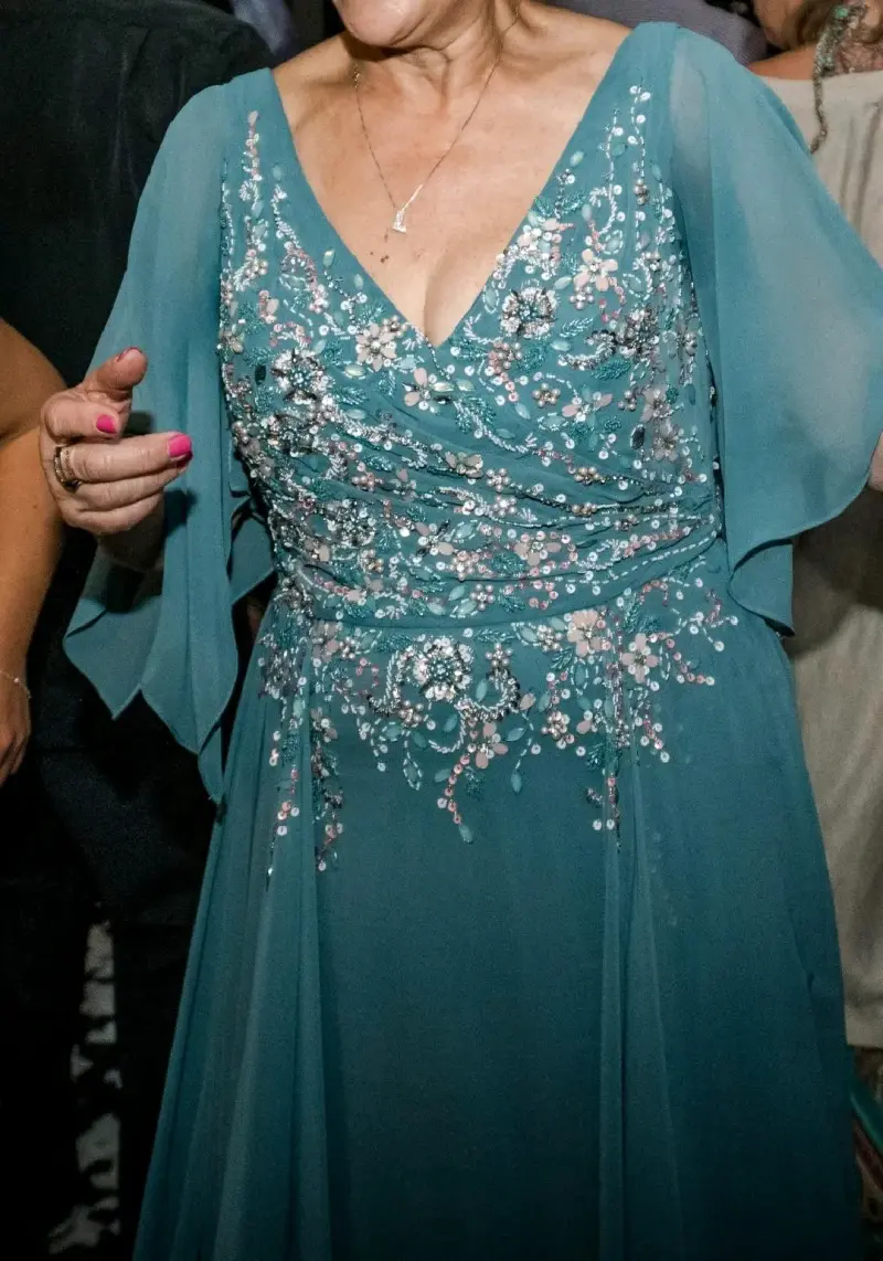 Vestido madrina largo azul bordado.marca Pronovias - 4