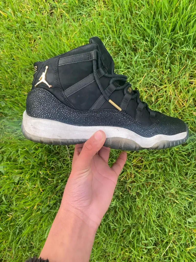 Air Jordan 11 retro heiress black - 2