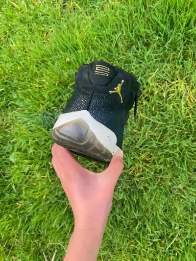 Air Jordan 11 retro heiress black - miniatura 4