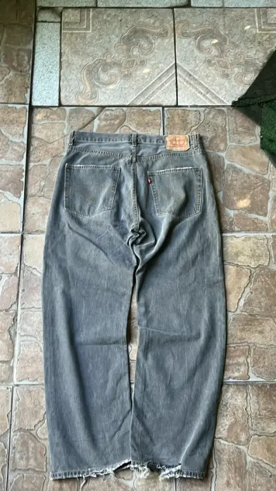Jeans Loose Fit Grises - miniatura 2