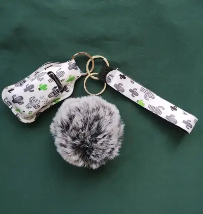 Set llavero con pompón - miniatura 2