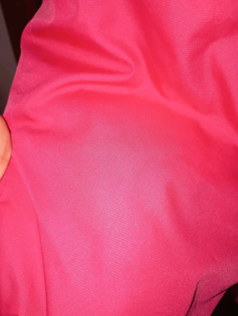 Chaqueta rosada impermeable - 2