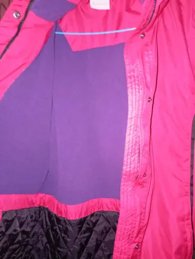 Chaqueta rosada impermeable - miniatura 6