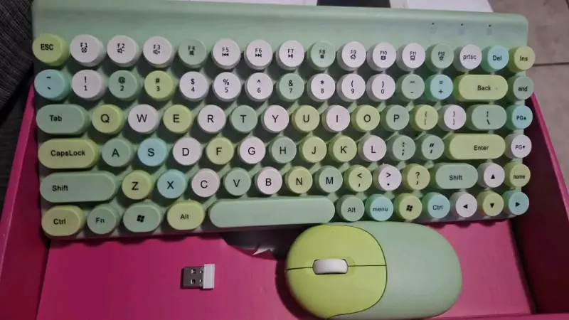 Teclado retro inalámbrico verde - 1